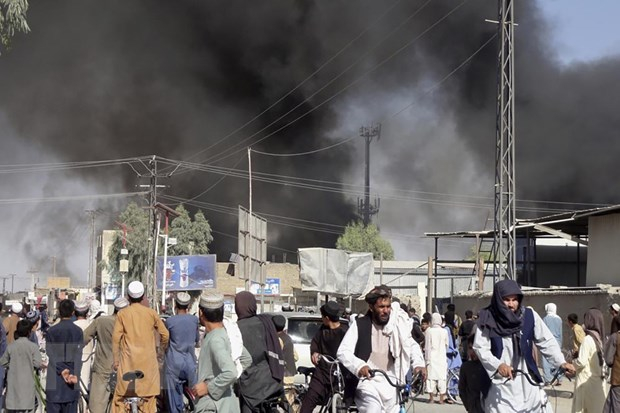 Người dân Afghanistan tại thành phố Kandahar, ngày 12/8. (Ảnh: AP/TTXVN)