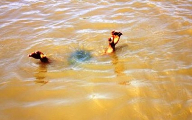 Hai học sinh ở Hà Tĩnh đuối nước thương tâm dưới sông Rào Mốc