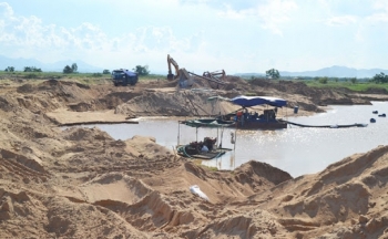 Khai thác cát ngoài phạm vi được cấp phép, Công ty cổ phần Việt Phát Phú Thọ bị xử phạt