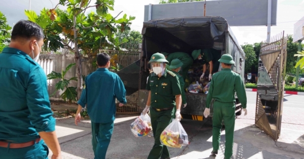 Biên phòng tỉnh Bà Rịa - Vũng Tàu trao tặng 200 suất quà cho người dân thị trấn Long Hải
