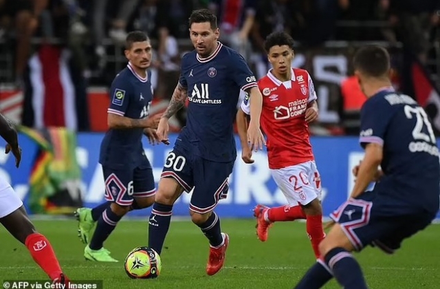 Messi ra sân lần đầu, Mbappe tỏa sáng giúp PSG thắng dễ Reims