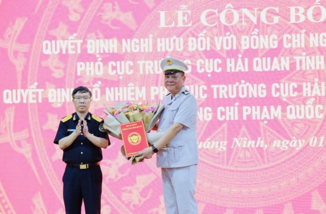 Trao quyết định bổ nhiệm Phó Cục trưởng Cục Hải quan Quảng Ninh