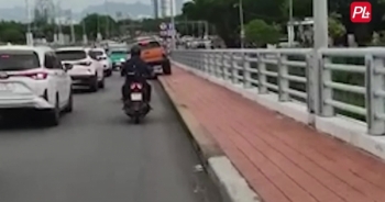 Xử phạt tài xế xe bán tải “làm xiếc” trên cầu tại Đà Nẵng