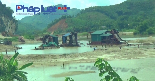 yen bai phong ngua duoi nuoc mua mua bao