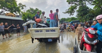 Mưa lớn ở Tuyên Quang khiến quốc lộ 2 ngập cục bộ