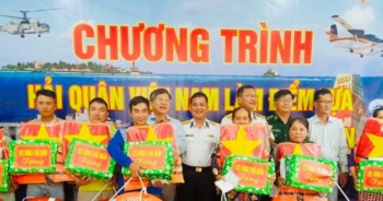 Bình Thuận: “Hải quân Việt Nam làm điểm tựa cho ngư dân vươn khơi bám biển”