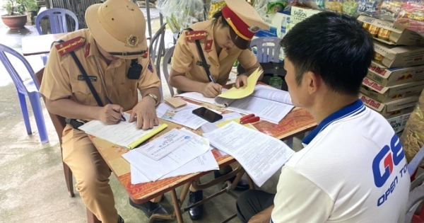 Lào Cai: Xử lý nghiêm xe hợp đồng “đội lốt” xe khách tuyến cố định