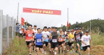 Lào Cai: Gần 250 VĐV tham giải leo núi "Chinh phục đỉnh Lảo Thẩn"