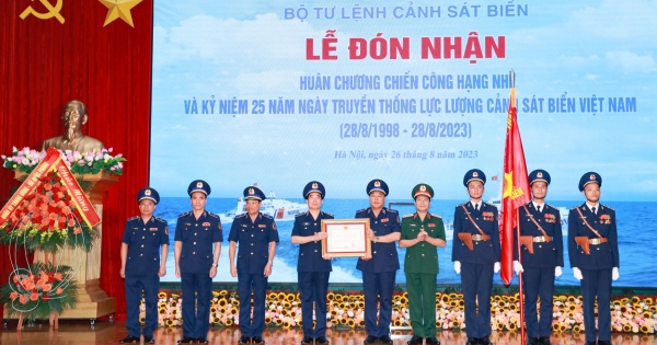 Bộ Tư lệnh Cảnh sát biển Việt Nam nhận Huân chương Chiến công hạng Nhì