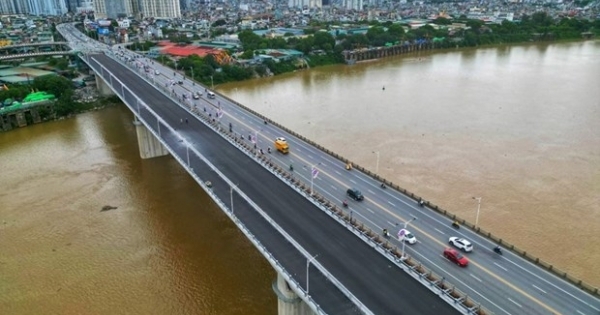 Phân luồng giao thông chuẩn bị thông xe cầu Vĩnh Tuy 2