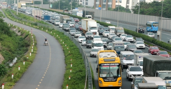 Nghệ An: 26 đơn vị bị thu hồi Giấy phép kinh doanh vận tải bằng xe ô tô