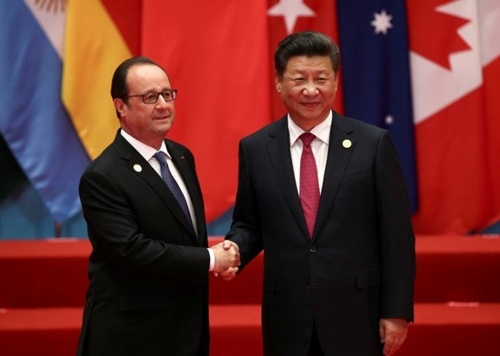 Tổng thống Ph&aacute;p Francois Hollande v&agrave; Chủ tịch Trung Quốc Tập Cận B&igrave;nh tại hội nghị thượng đỉnh G20. (Ảnh:&nbsp;Reuters)