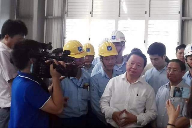 Bộ trưởng Bộ TN &amp;amp;amp; MT Trần Hồng H&agrave; kiểm tra Formosa s&aacute;ng nay tại H&agrave; Tĩnh.