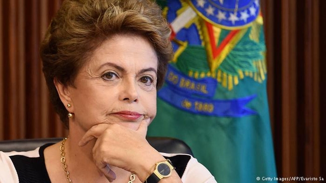 B&agrave; Dilma Rousseff l&agrave; tổng thống đầu ti&ecirc;n của Brazil bị phế truất.