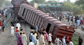 Pakistan: Tai nạn tàu hỏa nghiêm trọng, gần 160 người thương vong