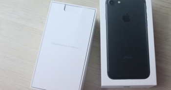 "Đập hộp" iPhone 7 màu đen mờ bản thương mại đầu tiên tại Việt Nam