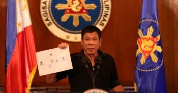 Tổng thống Duterte hé lộ danh sách trùm ma túy ở Philippines là người Trung Quốc
