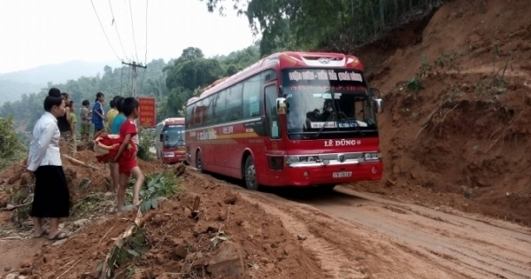 Điện Biên: Sạt lở nghiêm trọng tại Quốc lộ 279