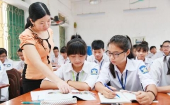 Bộ Giáo dục lên tiếng về thí điểm dạy tiếng Nga và tiếng Trung Quốc