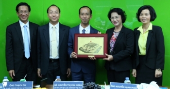 Đoàn Đại biểu Quốc hội Việt Nam thăm nhà máy sữa Angkor của Vinamilk
