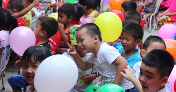 Trẻ em vùng cao Quảng Trị nô nức tựu trường