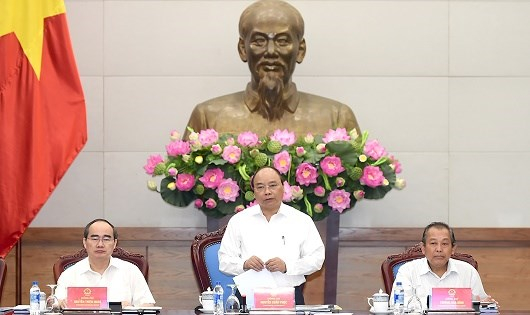 Thủ tướng Nguyễn Xu&acirc;n Ph&uacute;c đề nghị nghi&ecirc;n cứu tạo cơ chế đặc th&ugrave; cho TP Hồ Ch&iacute; Minh ph&aacute;t triển.