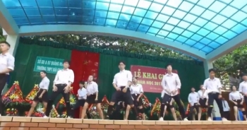 Quảng Ninh: "Hút hồn" với vũ điệu của học sinh trong lễ khai giảng