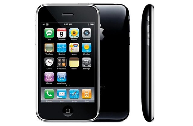 iPhone thế hệ 2 ra mắt với cải tiến về thiết kế: mặt sau bằng nhựa m&agrave;u trắng/đen thay v&igrave; vỏ kim loại. Thiết bị hỗ trợ kết nối 3G (iPhone đời đầu chỉ kết nối EDGE), bổ sung GPS. Ch&iacute;nh v&igrave; vậy n&ecirc;n n&oacute; thường được gọi l&agrave; iPhone 3G.