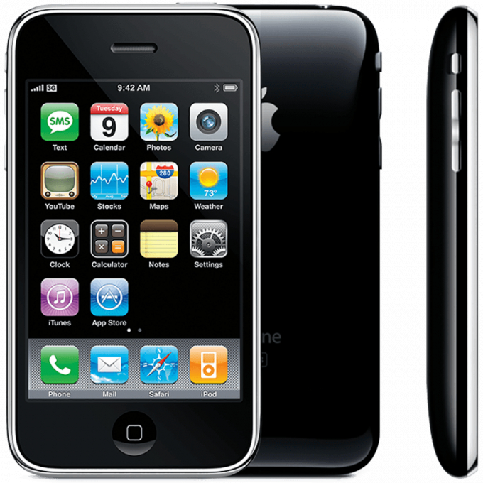 iPhone 3G được đưa về Việt Nam khoảng 1 th&aacute;ng sau khi được giới thiệu tại Mỹ c&ugrave;ng mức gi&aacute; 1.300 USD (tương đương gần 21,5 triệu đồng, theo tỷ gi&aacute; đầu th&aacute;ng 7 năm 2008) ở thời gian đầu trong khi tại Mỹ, m&aacute;y c&oacute; gi&aacute; b&aacute;n kh&ocirc;ng đi k&egrave;m hợp đồng nh&agrave; mạng l&agrave; 599 USD đối với phi&ecirc;n bản 8GB bộ nhớ trong v&agrave; 699 USD đối với phi&ecirc;n bản 16GB bộ nhớ trong. Một thời gian ngắn sau đ&oacute;, nhiều iPhone 3G hơn đ&atilde; được c&aacute;c thương gia x&aacute;ch tay về nước v&agrave; gi&aacute; th&agrave;nh cũng được đẩy xuống c&ograve;n khoảng 1.000 USD.