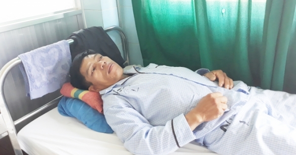 Lâm Đồng: Người đàn ông bị hành hung, ép ghi nợ trên đường đón con học về