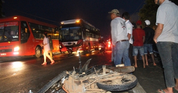 Lâm Đồng: Tông trực diện xe khách giường nằm, người đàn ông chết thảm