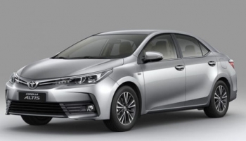 Corolla Altis 2017 chính thức bán ra với giá từ 702 triệu đồng