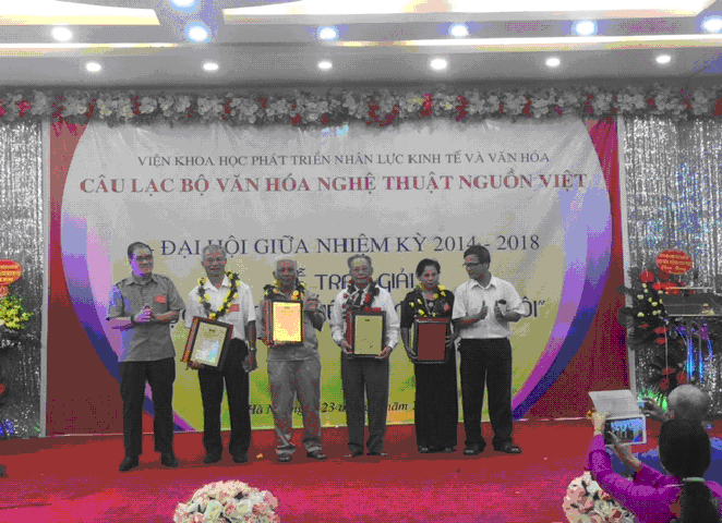 H&agrave; Nội: Lễ trao giải cuộc thi thơ &ldquo;Việt Nam trong t&ocirc;i