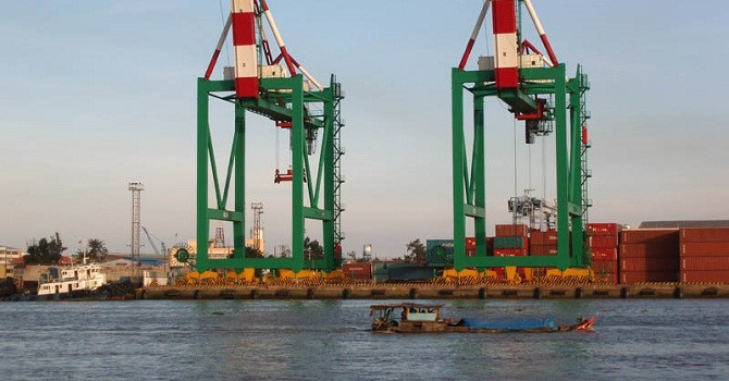 Bến cảng T&acirc;n Thuận.