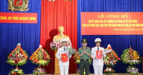 Công bố quyết định bổ nhiệm 2 Phó Giám đốc Công an tỉnh Quảng Ninh