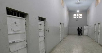 Hàng trăm tù nhân vượt ngục khỏi nhà tù Libya