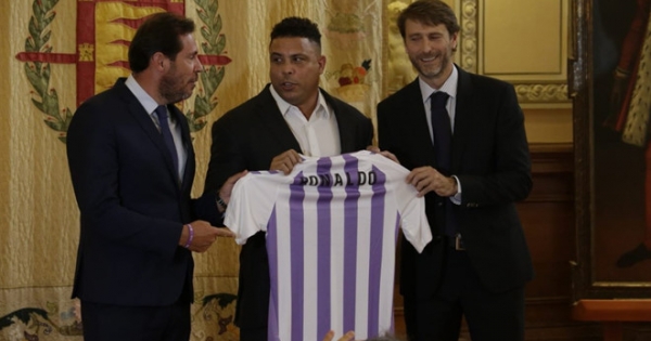 "Người ngoài hành tinh" chính thức sở hữu CLB Real Valladolid