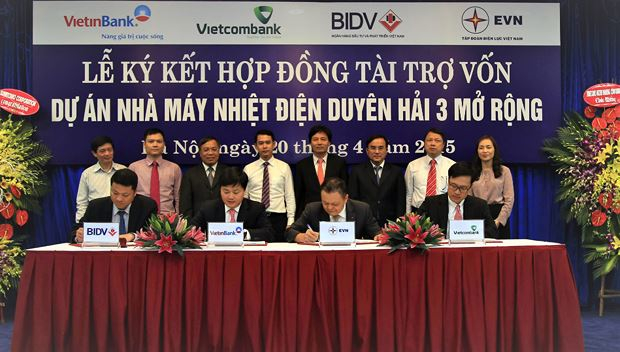Vietcombank vừa đồng &yacute; cấp khoản t&iacute;n dụng 27.100 tỷ đồng để EVN khởi c&ocirc;ng Nhiệt điện Quảng Trạch.