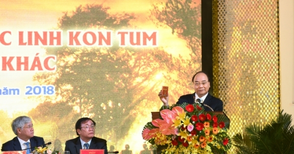 Thủ tướng dự Hội nghị đầu tư phát triển Sâm Ngọc Linh và các dược liệu khác