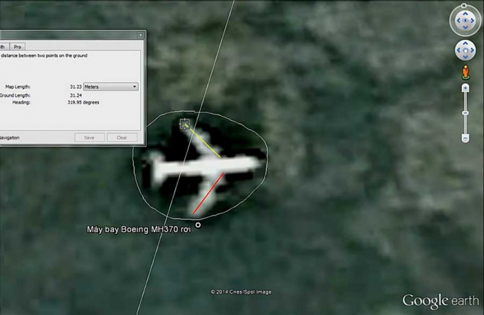 H&igrave;nh ảnh nghi m&aacute;y bay MH370 của h&atilde;ng h&agrave;ng kh&ocirc;ng Malaysia nằm trong l&ograve;ng hồ m&agrave; c&ocirc;ng d&acirc;n Gia Lai cung cấp.