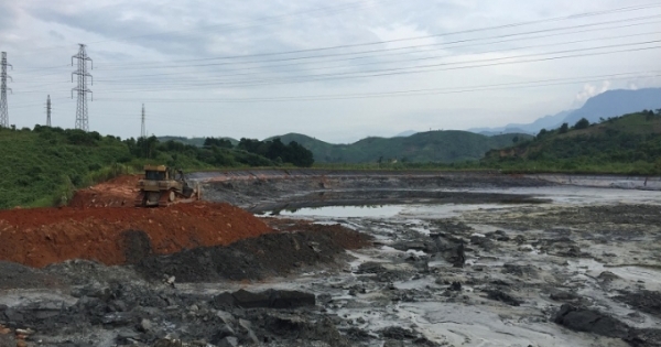 Bãi thải chứa hóa chất nhà máy DAP 2 Lào Cai bị vỡ: Khẩn trương di dời các hộ dân