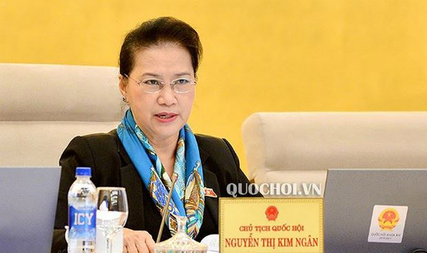 Chủ tịch Quốc hội Nguyễn Thị Kim Ng&acirc;n chủ tr&igrave; nội dung phi&ecirc;n họp.