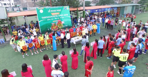 Khai mạc giải bóng đá phong trào "Thanh Chuong Open 2018"