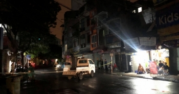 Vụ cháy thiêu rụi nhiều căn nhà ở Đê La Thành: “Đêm trắng” cả khu phố