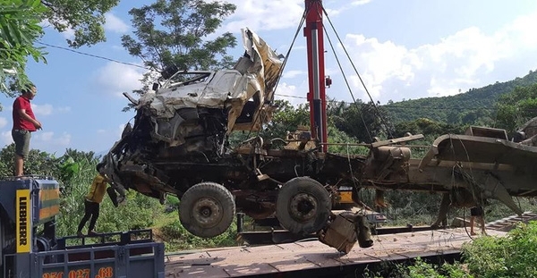 Lai Châu: Xác định nguyên nhân vụ tai nạn thảm khốc làm 13 người chết