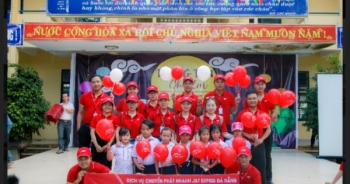 Đà Nẵng: Trao 400 suất quà Trung thu cho học sinh khó khăn tại xã Hòa Phú