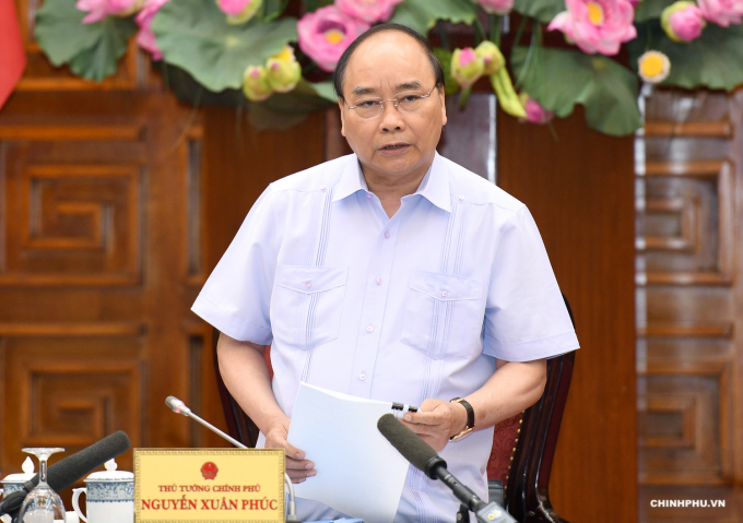 Thủ tướng Nguyễn Xu&acirc;n Ph&uacute;c ph&aacute;t biểu tại buổi l&agrave;m việc.