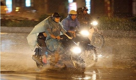 Đêm nay Hà Nội và nhiều nơi khả năng mưa dông, cuối tuần trời mát