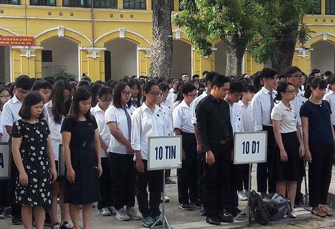 Ng&ocirc;i trường cuối c&ugrave;ng cố Chủ tịch nước Trần Đại Quang đ&aacute;nh trống khai giảng