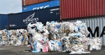 Hàng ngàn container phế liệu tồn tại cảng biển: “Núi” rác sẽ ngày một cao?